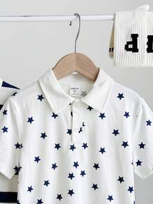 SHEIN 两件套儿童男童时尚简约星条纹印花短袖上衣套装，休闲百搭，适合日常、外出、户外活动、节日庆典、派对、夏季海滩度假、春夏穿着。 - 藍白色 - 查看 5