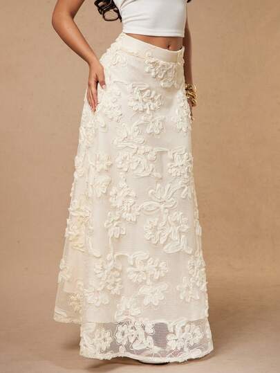 Silquee This 3D Embroidered Jacquard Floral Ivory Elegant Midi Skirt Is The Perfect Choice For Summer Beach Parties, Elegant Summer Weddings, And Graduation Ceremonies. Its Understated Elegance Makes It Ideal For A Relaxed Beach Vacation. Whether It's A Beach Holiday, A Romantic Date, A Beach Party, Or Any Occasion That Requires A Sophisticated And Sexy Look, This Skirt Is Versatile And Easy To Wear.