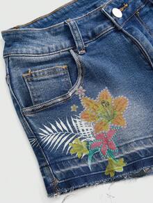 ROMWE Quần short denim cạp thấp gợi cảm phong cách Y2K in họa tiết hoa dâm bụt, đính sequin, kiểu dáng Hawaiian Beach Resort dành cho nữ. - Màu xanh lam - Xem 3