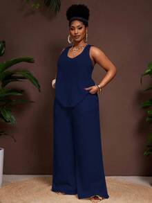 Slaydiva Conjunto de 2 piezas de mujer talla grande de primavera/verano 2025 - Estilo vintage, tropical, festival de música, club, viaje por carretera, casual, de ciudad, vacaciones, graduación, elegante: Top sin mangas de tela transparente y texturada con cuello en U y pantalones palazzo de cintura elástica - Azul Marino - Ver 3