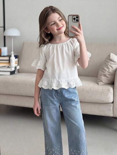 Elladie kids 2 件套年轻女孩蕾丝边露肩衬衫和珍珠装饰牛仔长裤套装，适合夏季日常穿着