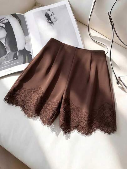 SHEIN Franclia Damen Shorts mit geradem Bein, einfarbig braun, 2026 neue Sommer/Herbst Abendanzughose mit Rüschendesign, geeignet für Pendeln, Büro, Alltag-Leisure-Stil, elegant und modisch