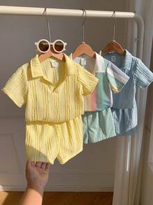 SHEIN Bộ 3 món áo polo cổ chữ V và quần short phong cách thường ngày dễ thương cho bé trai/bé gái, thích hợp cho kỳ nghỉ hè. - Màu xanh bạc hà - Xem 6