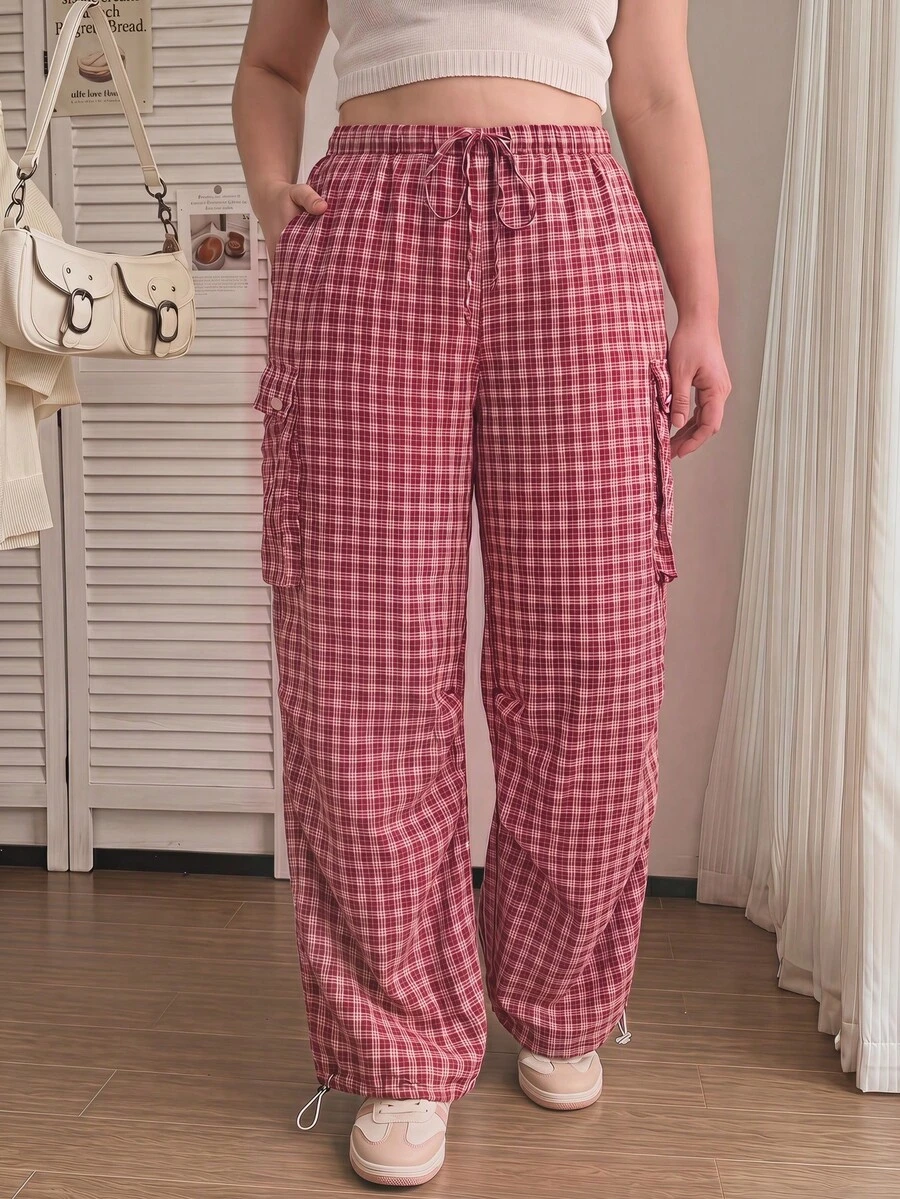 SHEIN MOD Pantalones Cargo a Cuadros Talla Grande, Casual Vacacional, Estilo Mix & Match, Dulce & Fresco, Retro, Casual Femenino