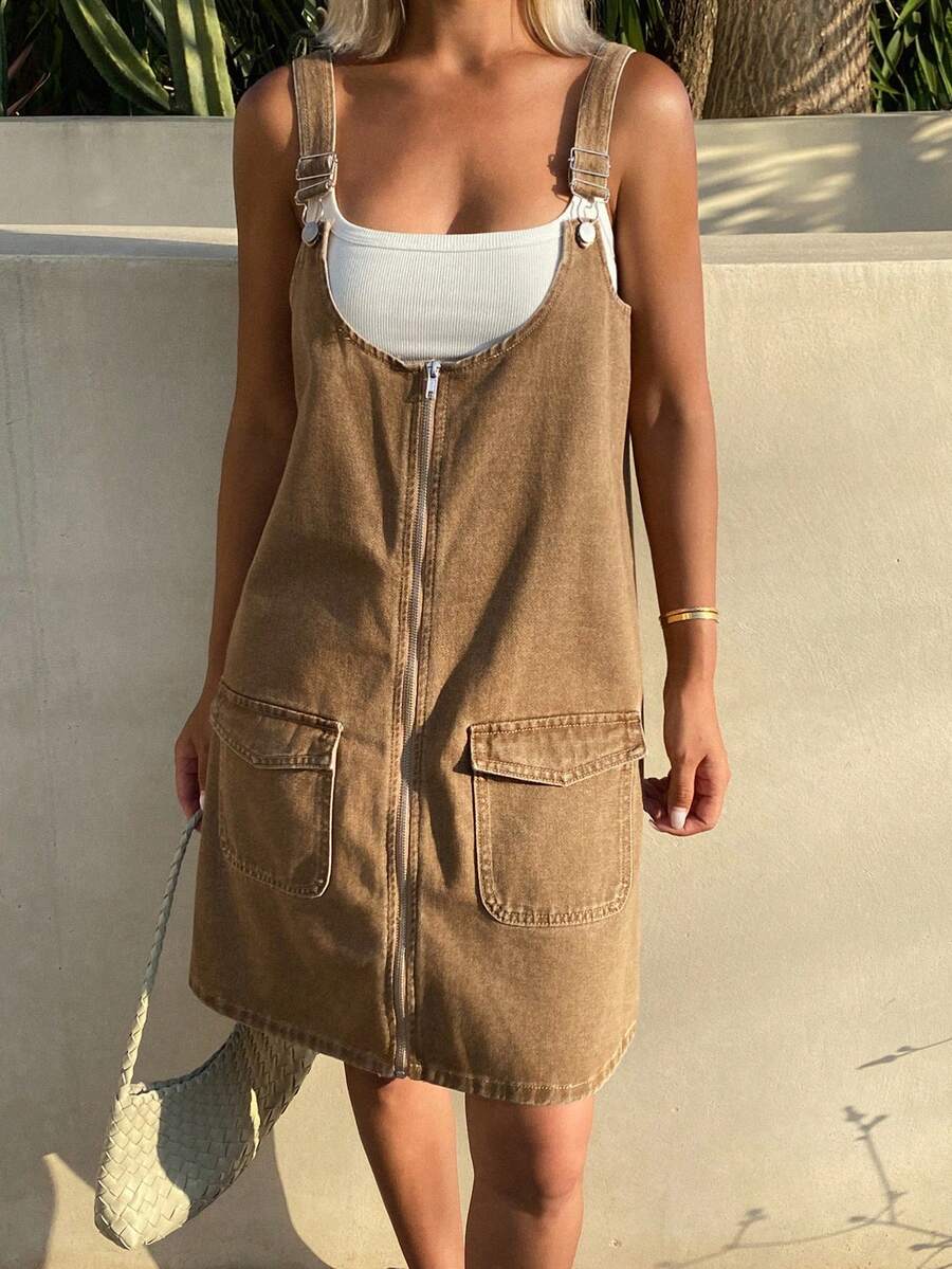 DAZY Đầm ngắn cổ chữ V có dây đeo dành cho nữ, đầm denim phong cách đường phố thường ngày. - màu nâu - Xem 1