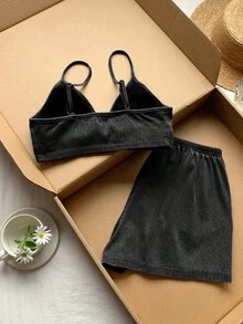 Comfortcana 女士休闲日常通勤简约纯色露脐牛仔吊带背心和抽绳腰牛仔短裤套装，夏季 - 黑色 - 查看 3