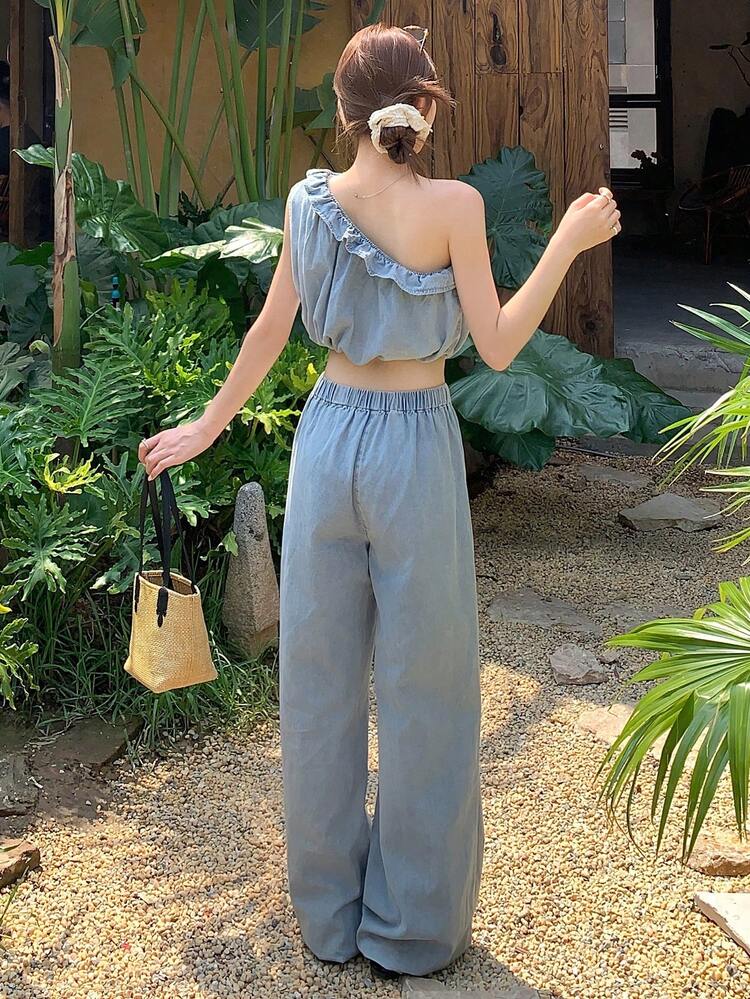 Women's Ruffled Sleeveless Top And Denim Pants Set