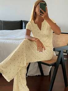 DAZY 2pcs/Set Women's Polka Dot V-Neck Short Sleeve T-Shirt And Loose Straight Long Pants Pajama Set, Summer - Yellow - View 1