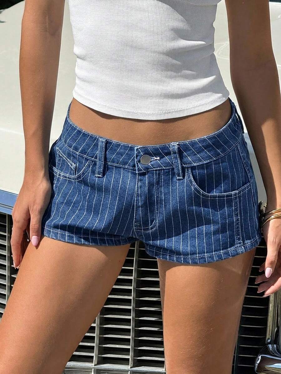 SHEIN EZwear Quần short denim cạp thấp kẻ sọc xanh dương dành cho nữ, thích hợp cho mùa hè. - Rửa trung bình - Xem 1
