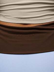 Musera Sport 撞色腰带迷你热裤，仅限运动健身健身房普拉提日常休闲运动穿着，适合女生穿着，适合运动出汗。 - 巧克力棕 - 查看 6