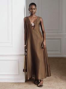 Aveloria Modichic Women's Solid Color Metal Decor Casual Party Long Dress - Coffee Brown - View 1