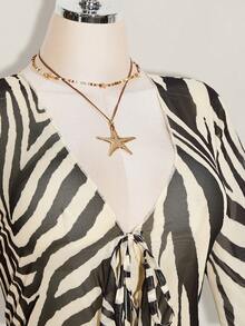 SHEIN ICON 大尺碼女款斑馬紋V領前綁帶荷葉邊喇叭袖網紗上衣，夏季波希米亞度假風Y2K Coachella音樂節 - 黑與白 - 查看 5