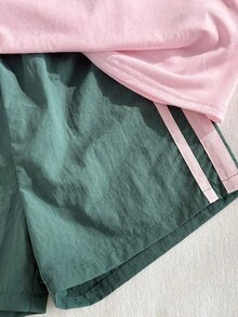 SHEIN 少女运动风粉色和深绿色撞色短袖T恤短裤套装，夏季，宽松修身设计，轻薄面料，适合日常穿着、休闲运动或搭配。 - 彩色 - 查看 8