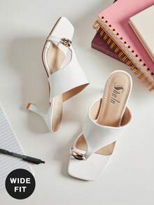 SHUZIA Women's Wide-Fit Toe Ring Thick Band Thong Heeled Sandals - White - View 1