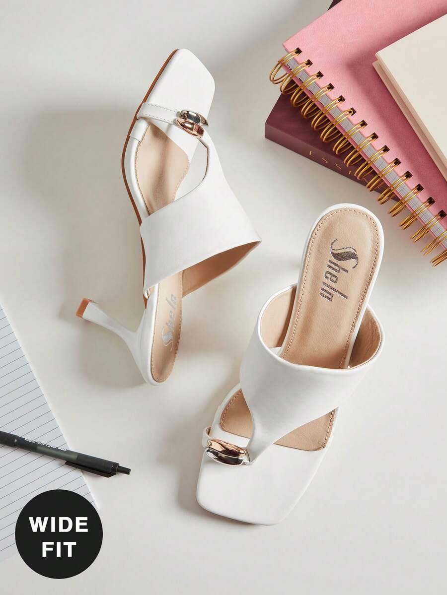 SHUZIA Women's Wide-Fit Toe Ring Thick Band Thong Heeled Sandals - White - View 1