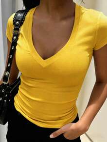 INAWLY Solva Damen einfarbiges V-Ausschnitt Slim Fit Kurzarm T-Shirt, vielseitig für den Sommer - Gelb - Übersicht 5