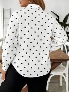 SHEIN LUNE Kemeja Lengan Panjang Kancing Depan Motif Polkadot Kasual Elegan Ukuran Besar untuk Sehari-hari Formal ke Kantor/Perjalanan Musim Gugur - Hitam dan Putih - View 2