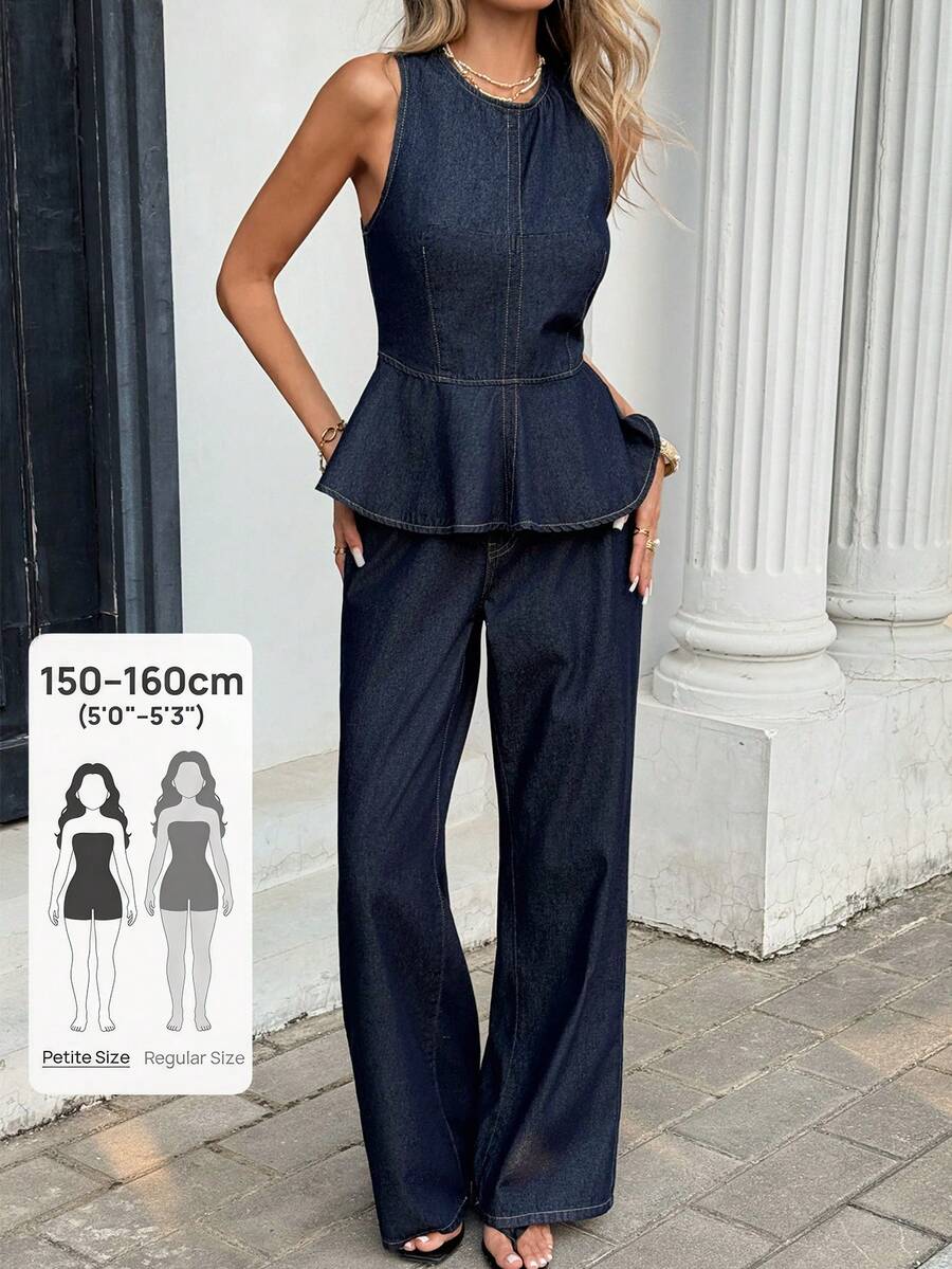 SHEIN PETITE Bộ đồ denim hai mảnh dành cho nữ cỡ nhỏ, áo peplum không tay và quần ống rộng, trang phục thường ngày thanh lịch và thoải mái cho mùa hè. - Rửa tối - Xem 1