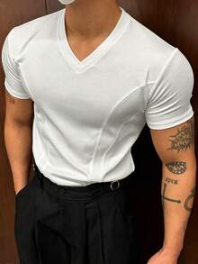 Manfinity Homme 男士白色V領短袖T恤，休閒夏季基礎修身運動上衣，彈性針織拼接設計健身T恤，老錢風復古風格 - 白色 - 查看 6