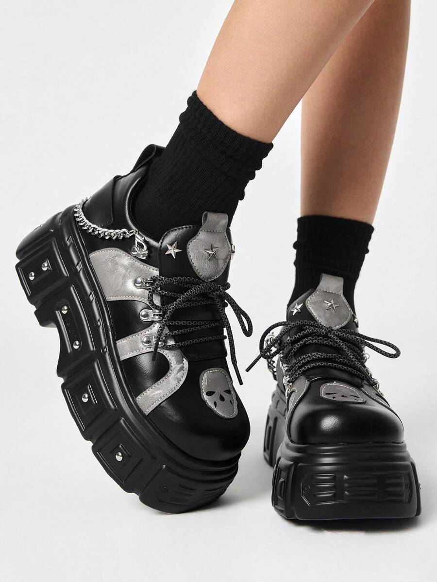 ROMWE Grunge Punk Sandalias de tacón para mujer 2026 Nuevo estilo de moda de primavera y otoño Estilo punk Punta redonda de PU oscuro Suela gruesa Diseño de nicho Hebilla metálica Cordones Zapatos - Negro - Ver 1