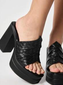 ROMWE Giày sandal cao gót hở mũi kiểu dáng cá cá dành cho nữ, phong cách Punk Gothic, đế dày, gót dày, họa tiết hình chữ thập, thích hợp cho mùa xuân hè, tiệc tùng, lễ hội, giày một gót dành cho nữ, phong cách Y2K. - màu đen - Xem 4