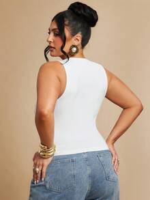 SHEIN BAE Plus Size Women's Summer White Silky Vacation Holiday Cami Top,Crystal Starfish Decor Square Neck Fitted Camisole, Y2K Mesh Metallic Tank Tops - White - View 2