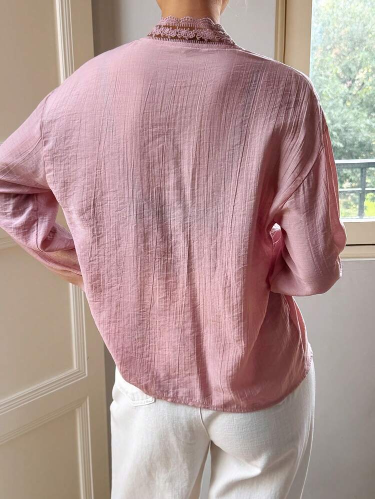Women's Solid Color Contrast Lace Long Sleeve Single-Breasted Fashion Blouse