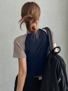 DAZY Letter Graphic Notched Neckline Contrast Raglan Sleeve Crop Tee - Navy Blue - View 4