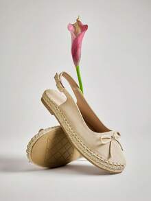 SHUZIA Sepatu flat espadrille wanita model tali belakang berbahan suede imitasi dengan detail dasi kupu-kupu yang modis. - Krem - View 2