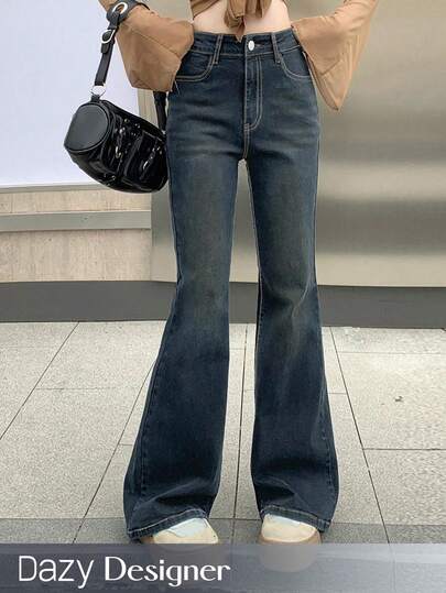 DAZY Women's Casual Everyday Washed Flared Jeans With Slant Pockets