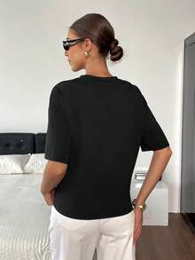 Serisse Women's Round Neck 3D Floral Pattern Casual Versatile Daily Wear T-Shirt - Black - View 2