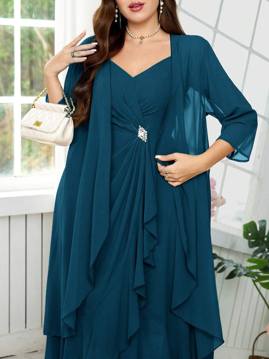 Reflora Gaun Pesta Elegan Wanita Ukuran Besar dengan Hiasan Berlian Imitasi, Atasan Camisole dan Jaket Luar Ringan Transparan, Set 2 Potong - Teal Blue - View 1
