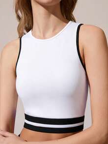 CourtClass CourtClass Women's Comfortable Breathable Striped Sports Bra - White - View 3