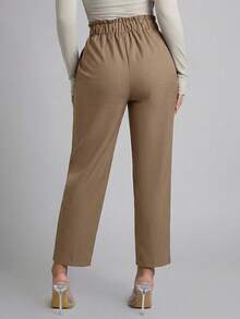PETITE Pantalones negros casuales de cintura alta con detalles plisados y cinturón - Marrón Mocha - Ver 2