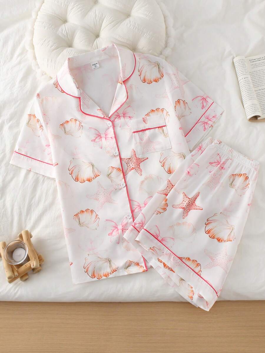 SHEIN 少女甜美可爱优雅休闲舒适柔软阻燃仿丝粉色经典领蝴蝶结樱桃卡通印花高端珠地拼接包边短袖上衣配短裤两件套睡衣 - 彩色 - 查看 1