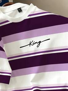 Manfinity Joysei Camiseta de manga corta de corte holgado con estampado de letras y rayas para hombre, ideal para vacaciones y uso diario en verano - Morado - Ver 3