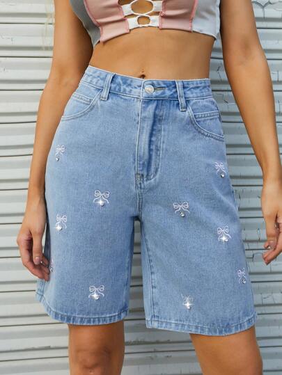 SHEIN Fashionable Printed Bow Rhinestone Washed Denim Capri Pants