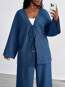 SHEIN PETITE CURVE 大尺碼女款兩件套，純色丹寧藍與白色夏季休閒度假套裝，前綁帶長袖上衣與高腰長褲套裝 - 藏蓝色 - 查看 7