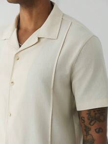 Manfinity Homme 男士老錢風純色亞麻面料單排扣休閒百搭日常短袖襯衫，適合度假、夏季與正式場合 - 杏色 - 查看 3
