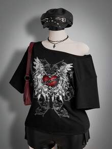 SHEIN ICON 大码女式哥特图案印花宽松不对称肩部T恤，街头服饰 - 黑色 - 查看 1
