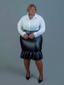 CurvyTilda Plus Size Elegant Black Bodycon Mermaid Skirt, Leather Skirt, Skirt Without Belt, For Hourglass Body Shape - Black - View 5