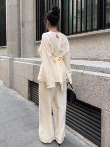Marta Soriano 女士宽松商务休闲时尚街头风荷叶边腰部设计套头衫搭配直筒裤两件套，优雅的办公室通勤装，适合夏季、秋季、春季穿着。 - 米色 - 查看 2