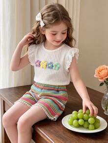 SHEIN Elladie kids 两件套女童夏季休闲套装，饰有色彩缤纷的3D立体花卉图案，荷叶边袖口，针织面料，适合休闲、度假、运动、周末购物、野餐、海滩派对等场合。 - 白色 - 查看 6