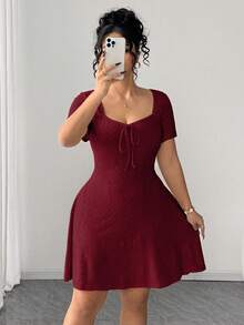 Elenzga Plus Size Fitted Solid Color Sweetheart Neck Twist Jacquard Dress - Burgundy - View 4