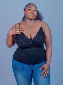 CurvyTilda 加大尺碼女性夏季對比蕾絲褶皺背心上衣 - 黑色 - 查看 4
