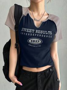 DAZY Letter Graphic Notched Neckline Contrast Raglan Sleeve Crop Tee - Navy Blue - View 3