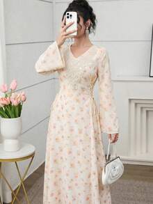 Yasmyna V-Neck Floral Print Contrast Tie-Dye Flare Sleeve Dress, Spring/Summer - Yellow - View 5