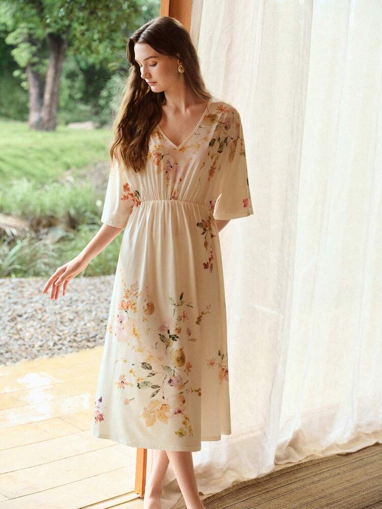 WOMEN'S FLORAL PRINT V-NECK RUCHED WAIST SLEEP DRESS