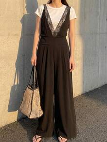 FRIFUL Bộ jumpsuit nữ không tay phối ren, có dây rút eo và ống rộng. - màu đen - Xem 1