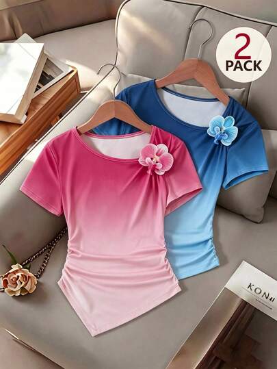 Elladie kids Bộ đồ 2 mảnh cho bé gái tuổi teen: Áo thun tay ngắn dáng suông bất đối xứng với chi tiết trang trí ở vai. Bộ đồ 2 mảnh này được thiết kế dành cho những bé gái sành điệu, bao gồm một áo thun tay ngắn màu trắng ngà cổ điển và một áo thun tay ngắn màu đen thanh lịch. Mỗi chiếc áo đều có đường viền bất đối xứng độc đáo, với phần xếp ly bên hông tạo dáng, cùng điểm nhấn trang trí tinh tế ở vai, khéo léo kết hợp sự thoải mái với phong cách hiện đại. Thích hợp cho mặc hàng ngày, đi học hoặc đi chơi.